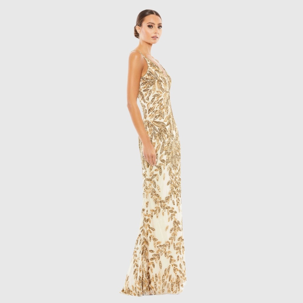 MAC DUGGAL
Gold Hand Beaded Leaf Embellished EvenPlunge Neck Evening Gown - Picture 3 of 13